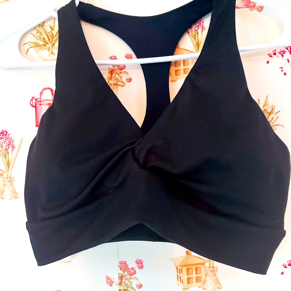 Victoria’s Secret women sport bra